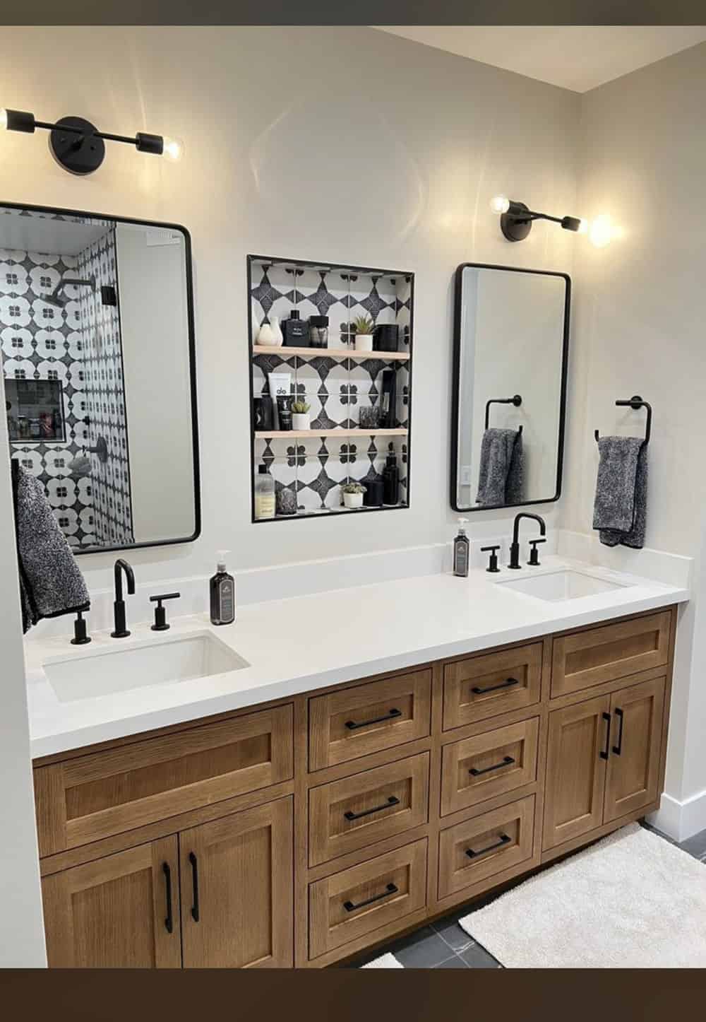 Bathroom Remodeling image